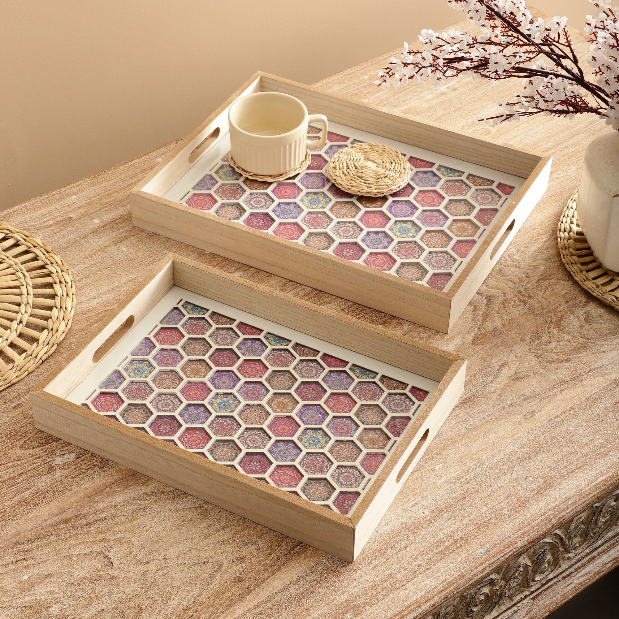 White Honeycomb Wooden Serving Tray (Set of 2)