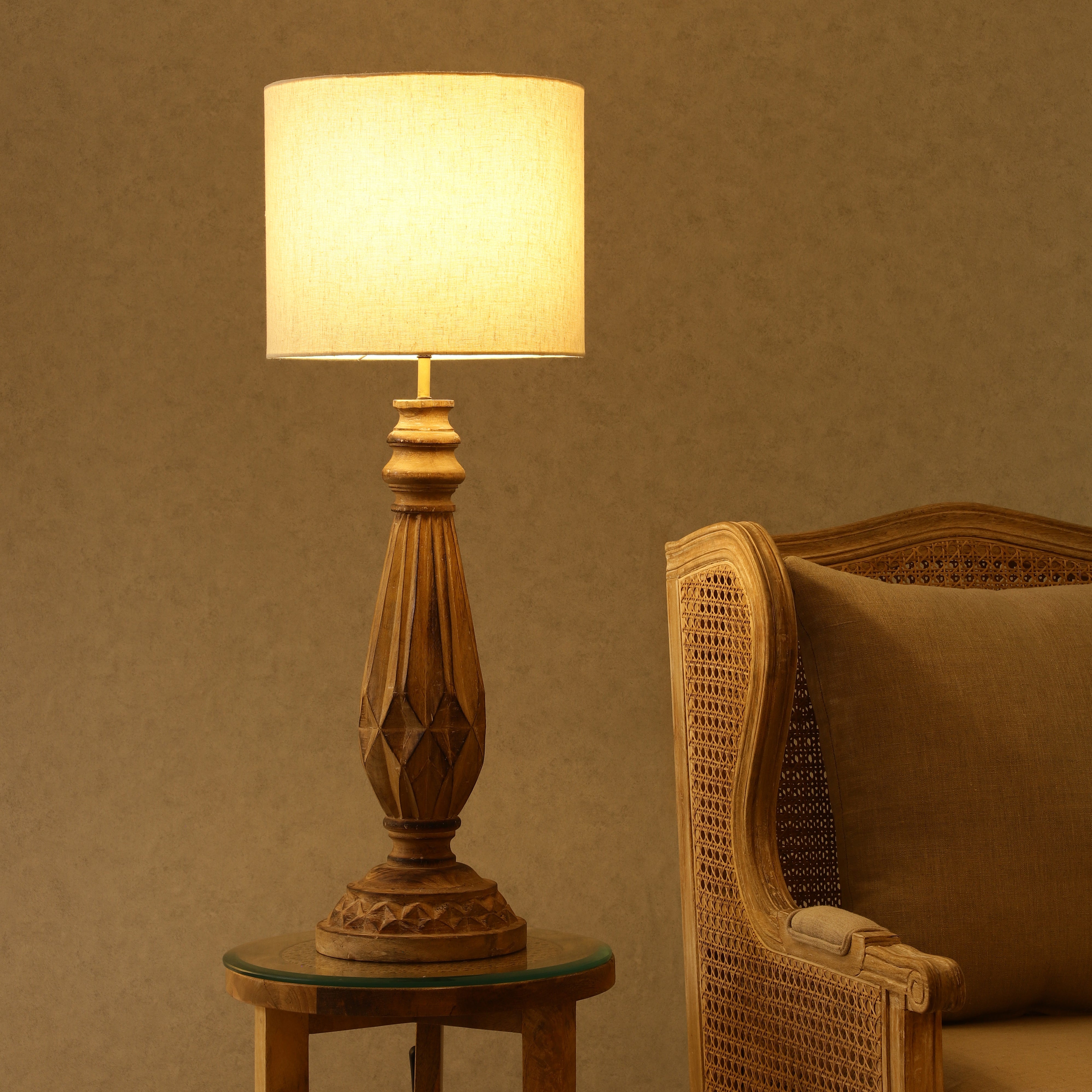 Exquisite Table Lamp