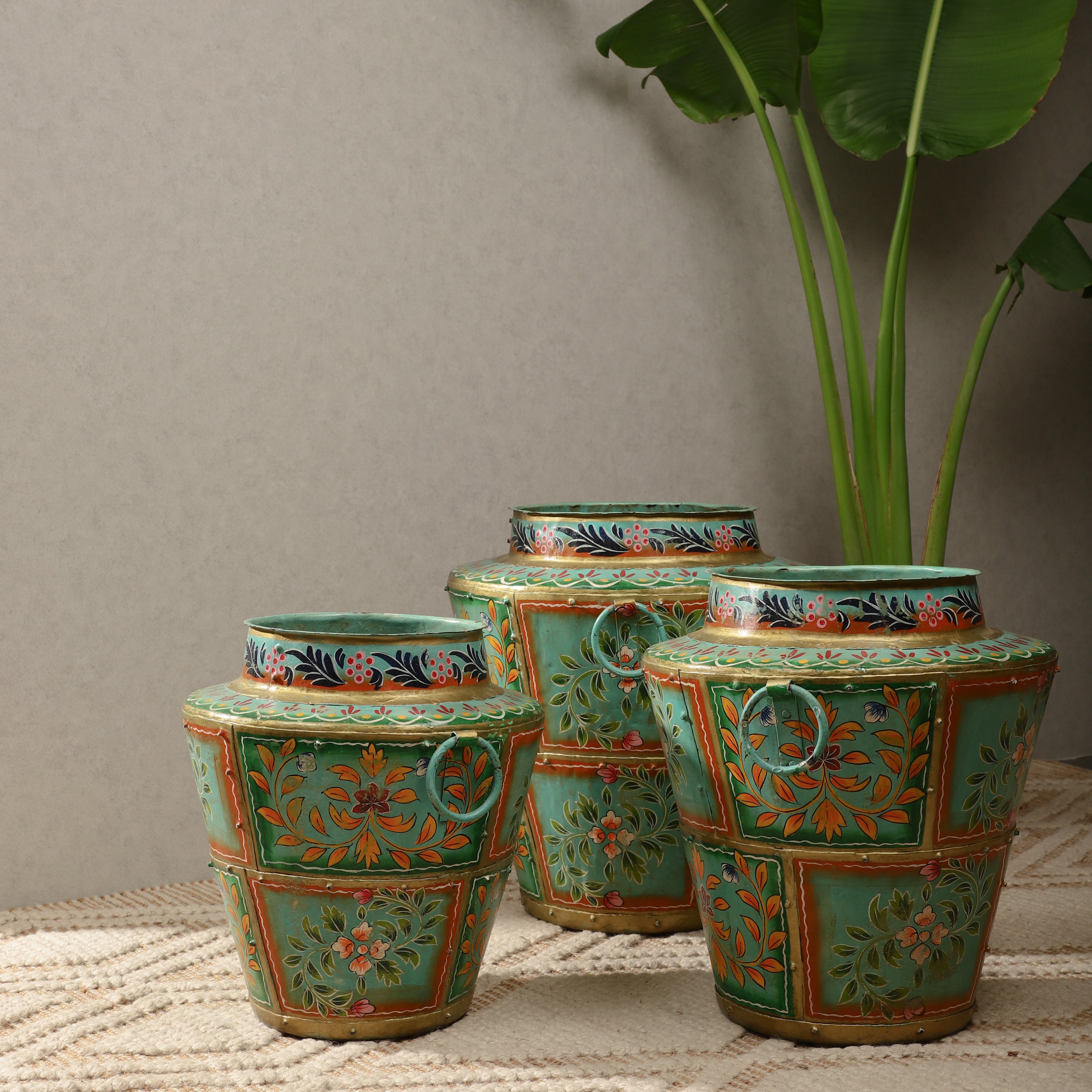Green Handpainted Long Metal Pot (Single)