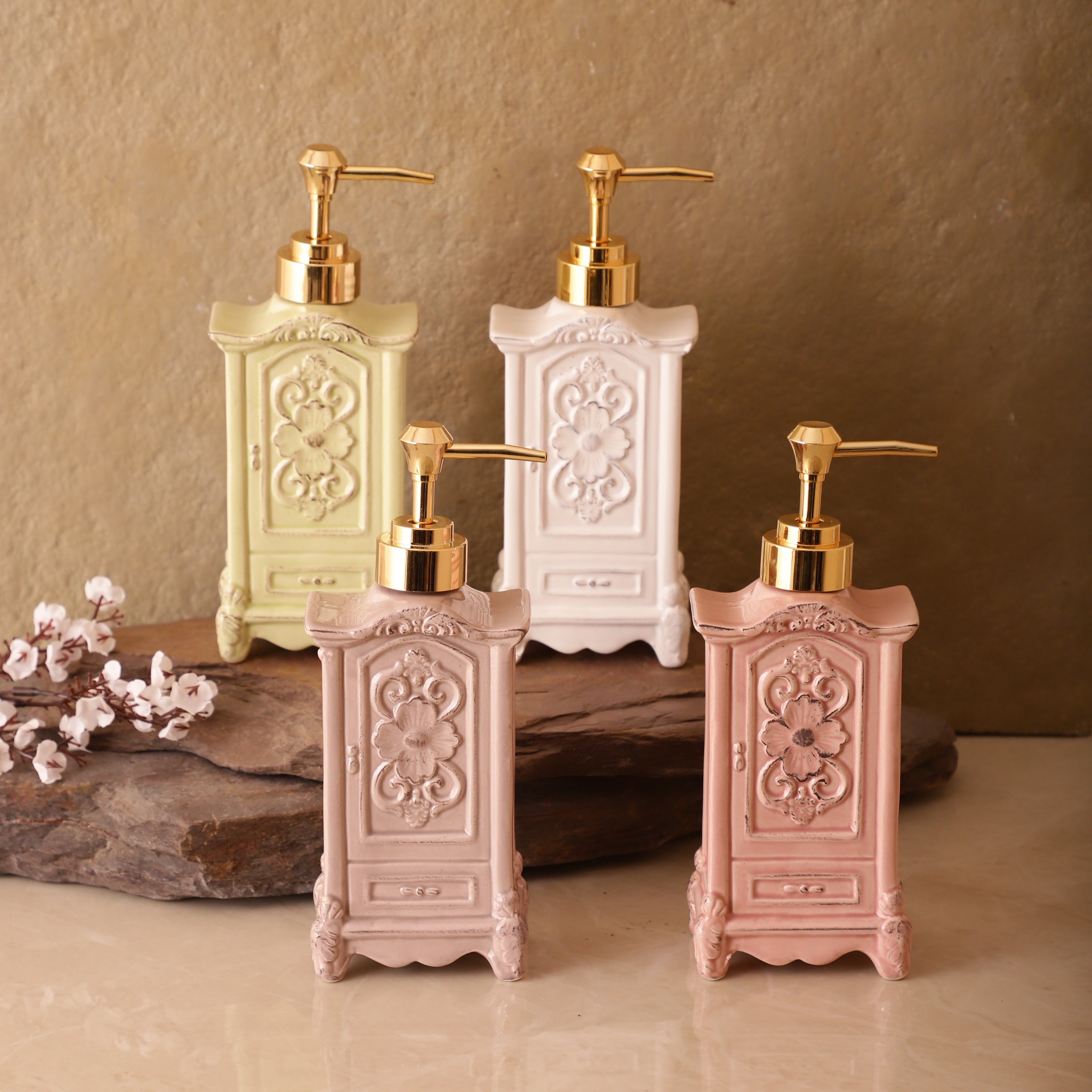 Vintage Wardrobe Shaped Soap Dispenser (Single)