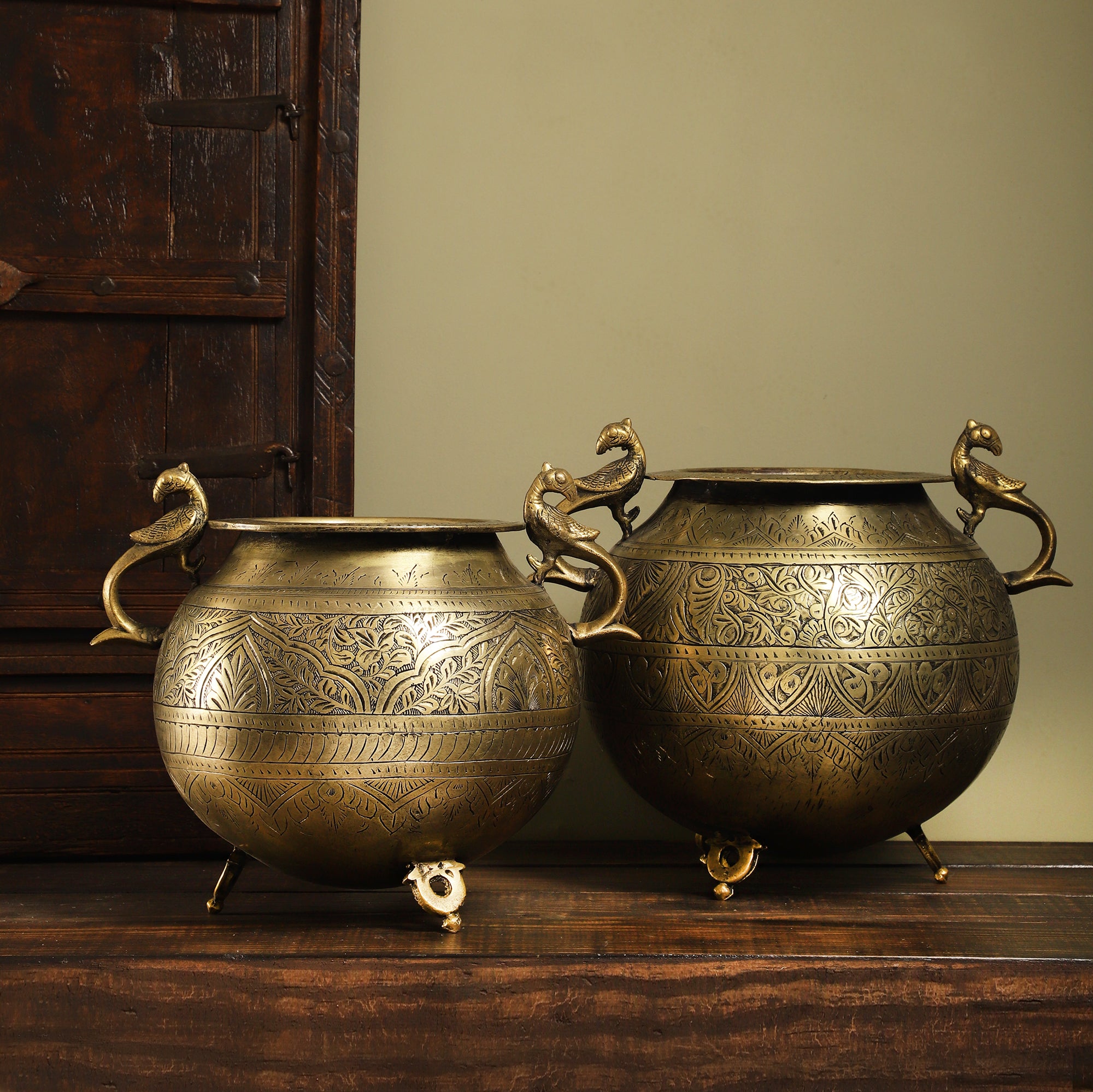 Antique Brass Pot - Round (Single)