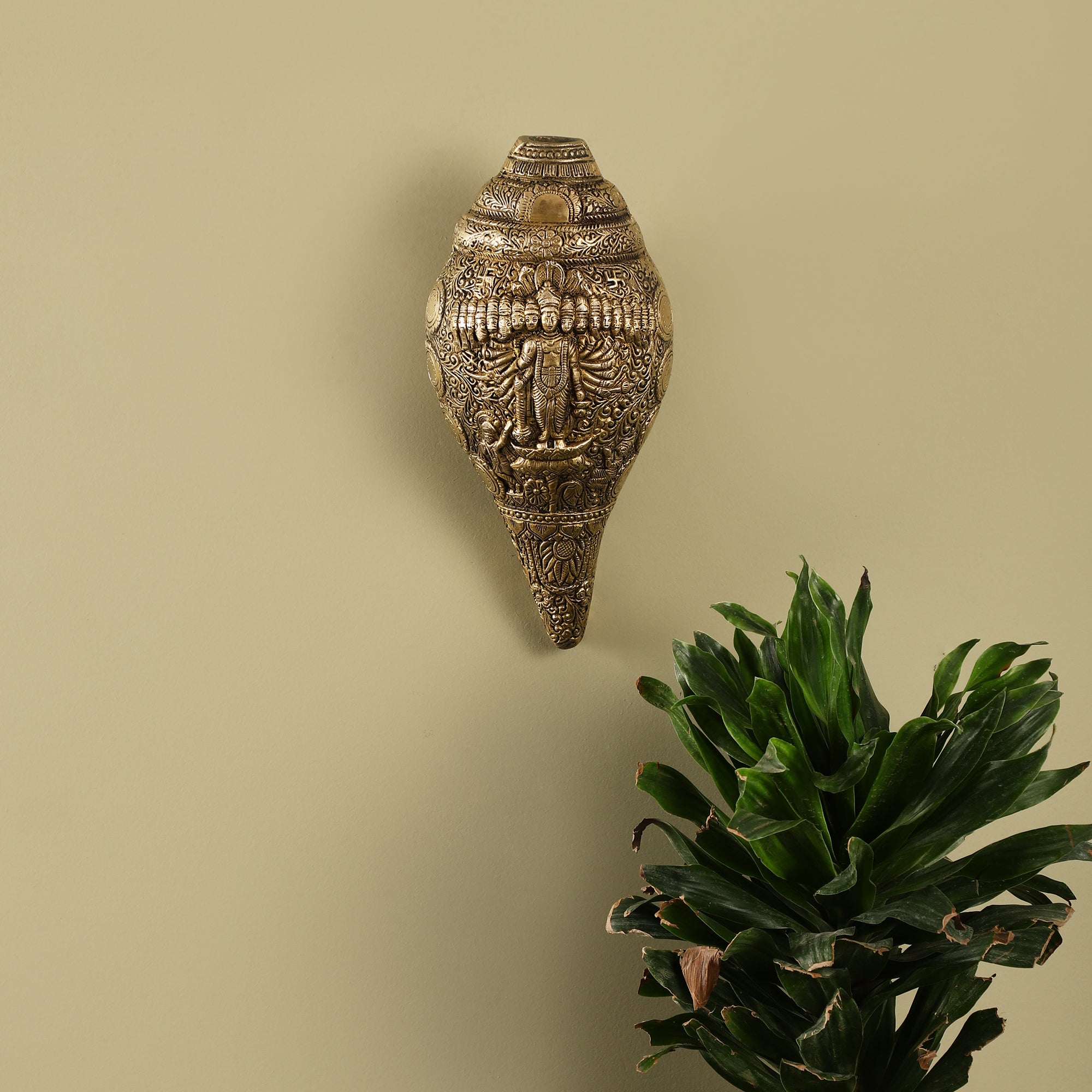 Handcrafted Brass Shankh - Vishnu Avataar