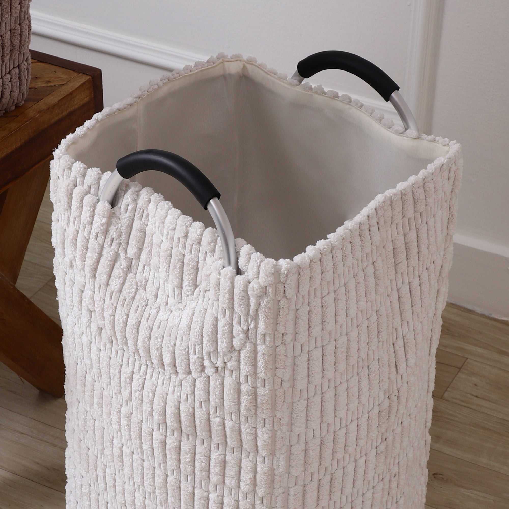 Arc Handle Laundry Tote (Single)