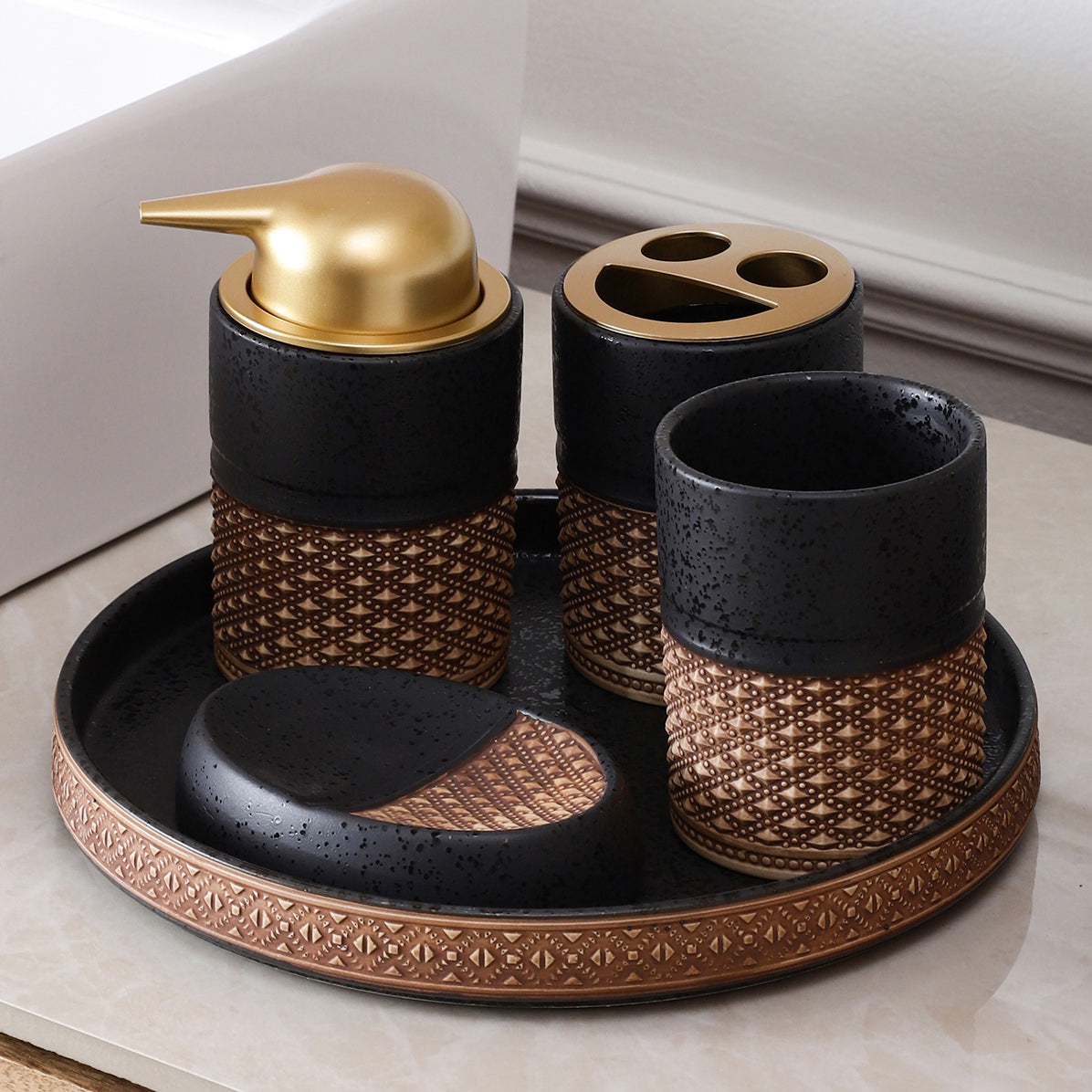 Meshed Pattern 5 Piece Bath Set (Black)