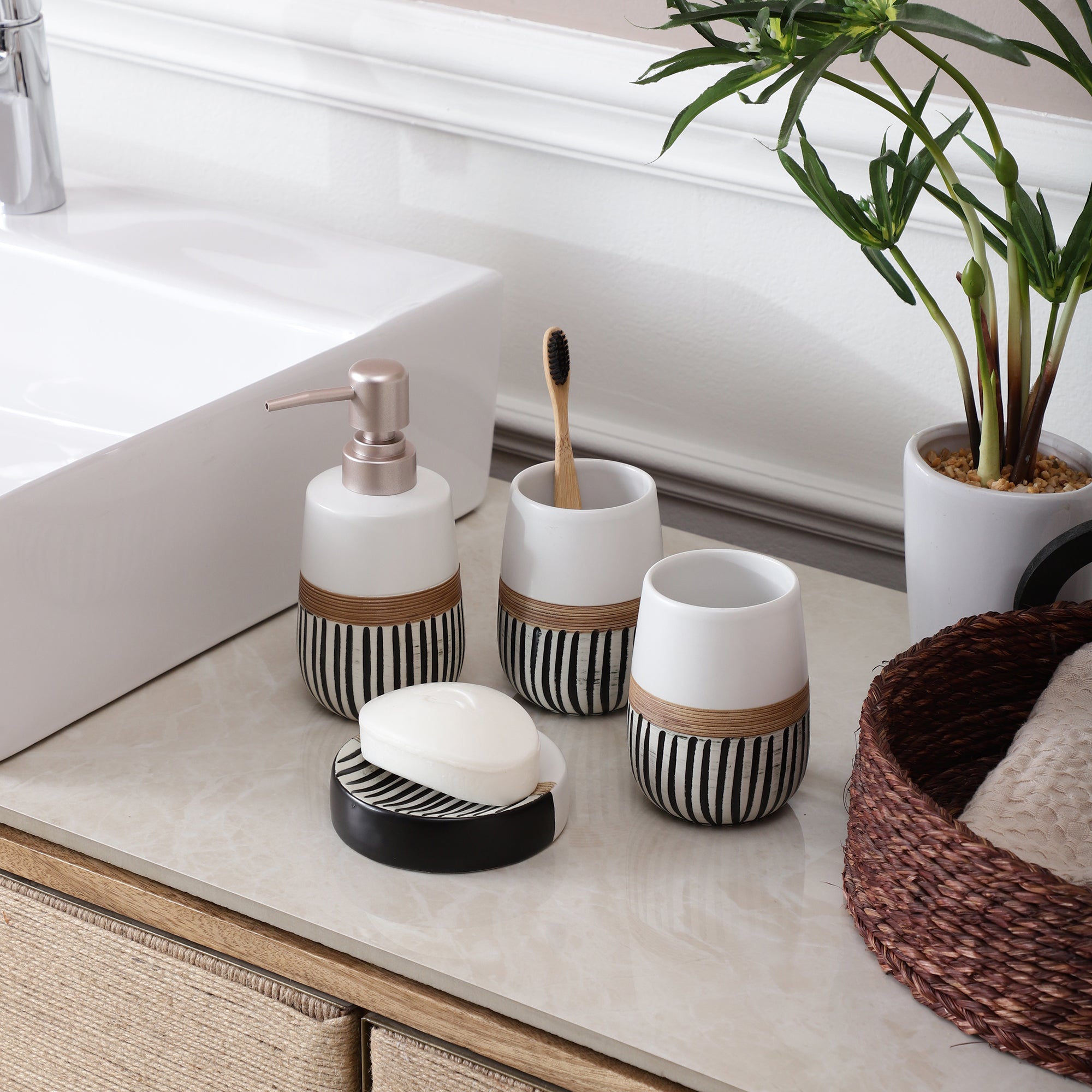 Striped Earthy 4 Piece Bath Set