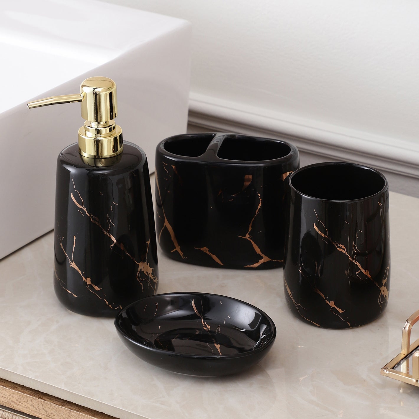 Black-Gold Marble Pattern 4 Piece Bath Set