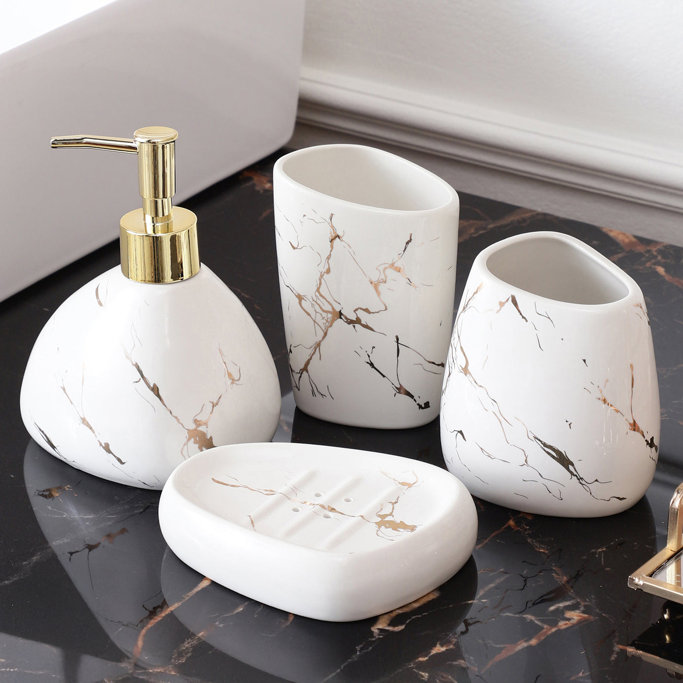 White-Gold Marble Pattern 4 piece Bath Set (Asymetrical)
