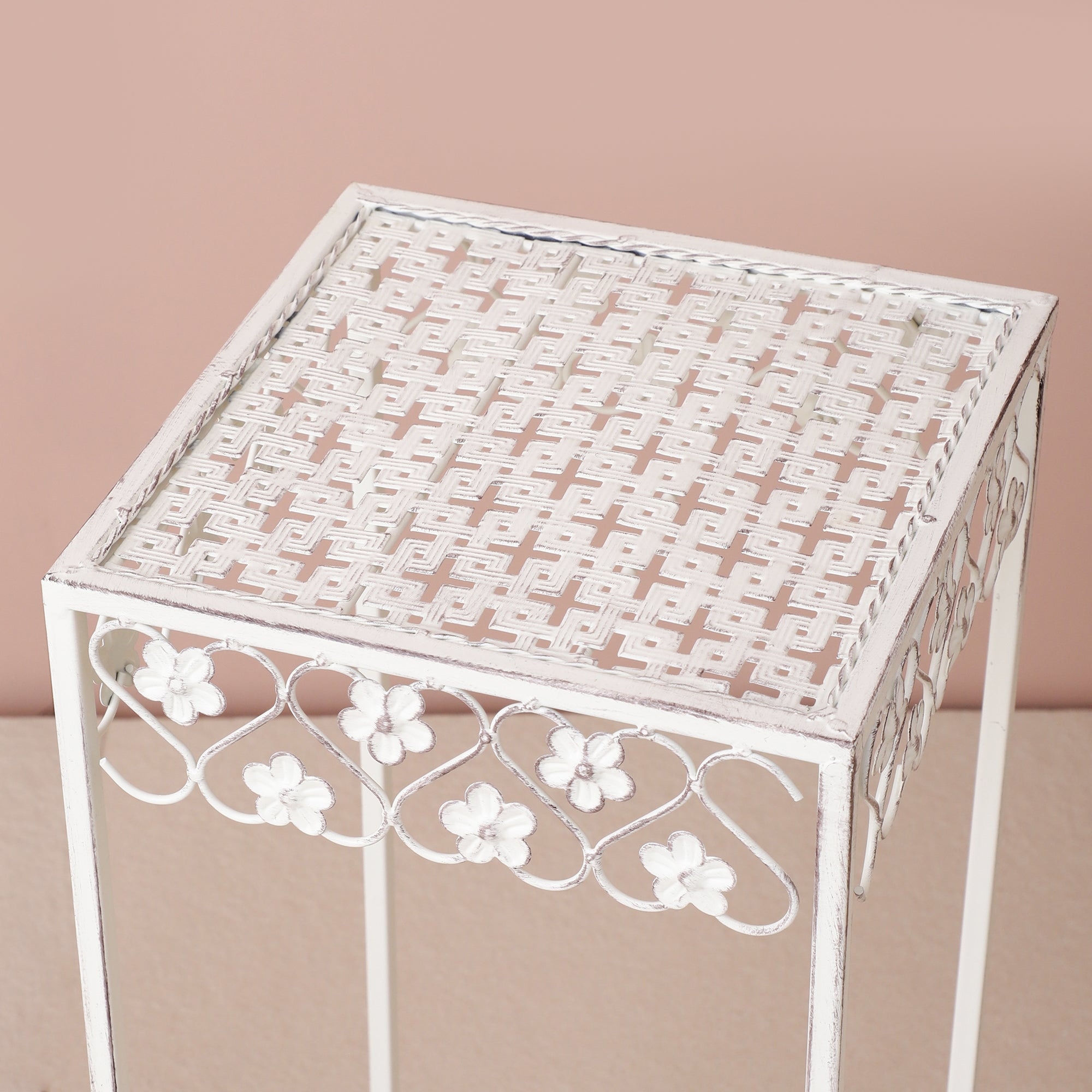 White Meshed Pattern Outdoor Tables (Set of 3)