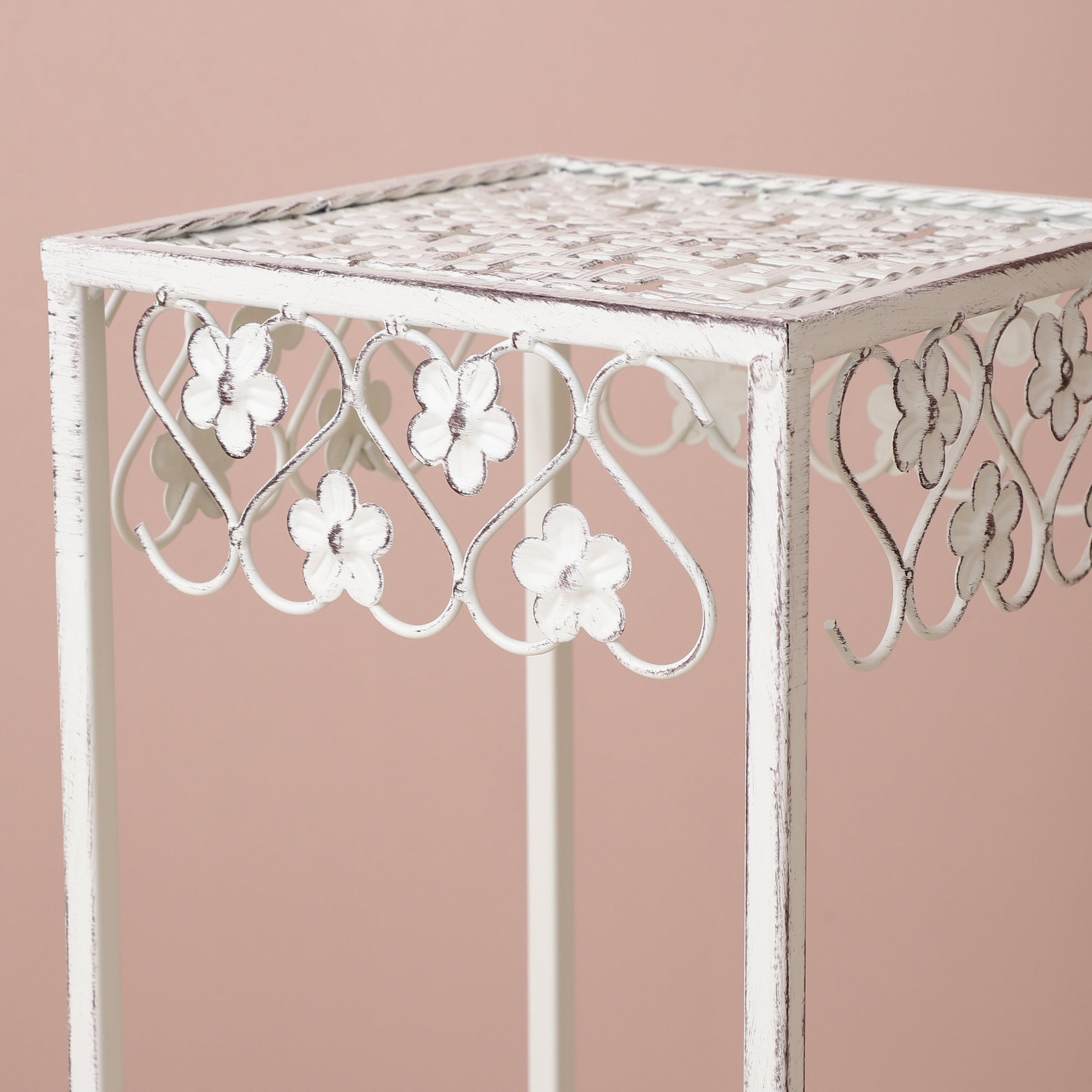 White Meshed Pattern Outdoor Tables (Set of 3)