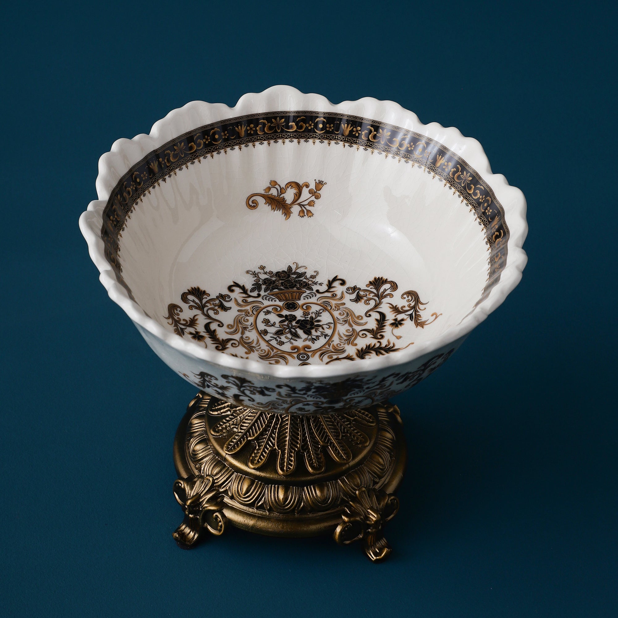 Grandiose Round Bowl With Gold Base