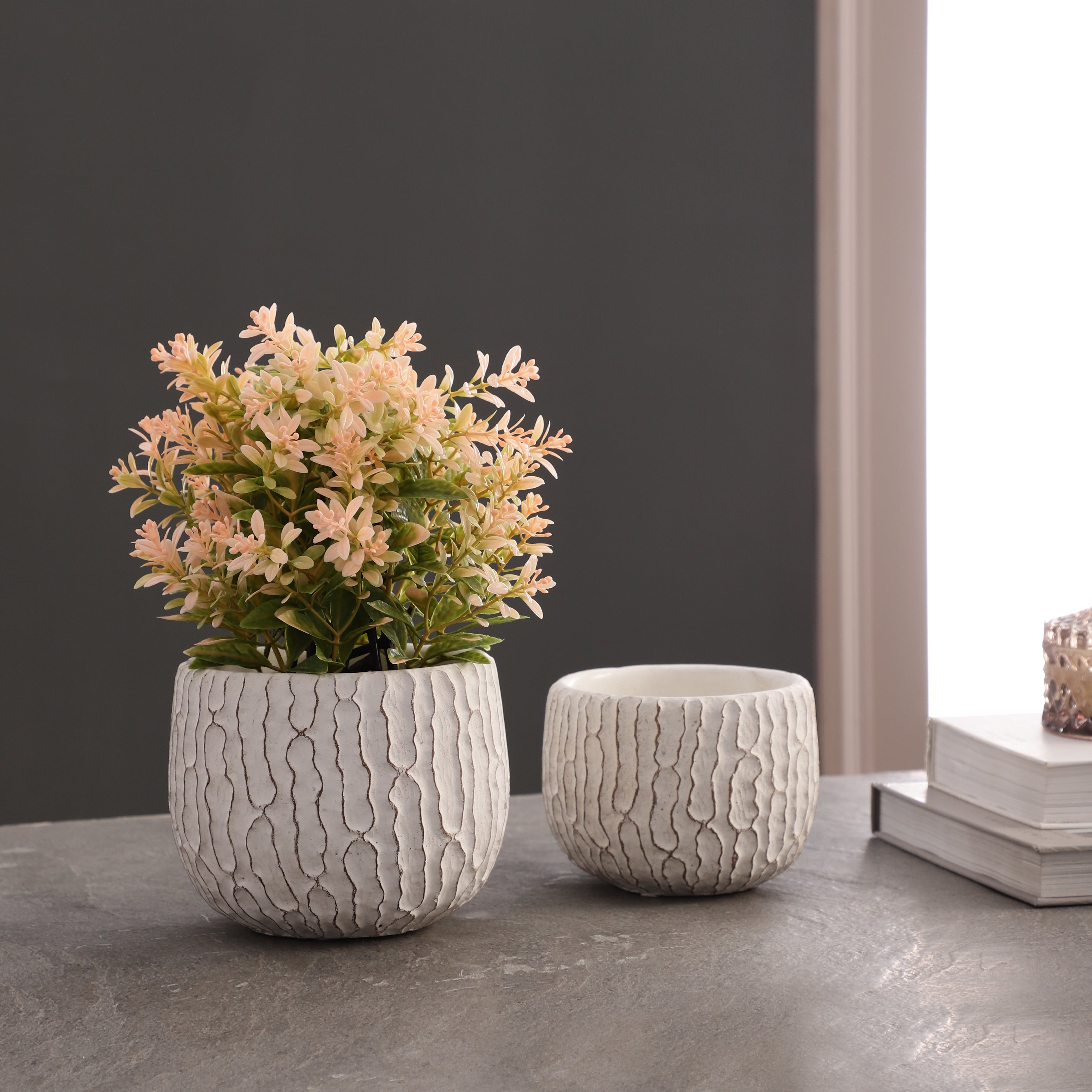 Tree Bark Textured Planter (Single)