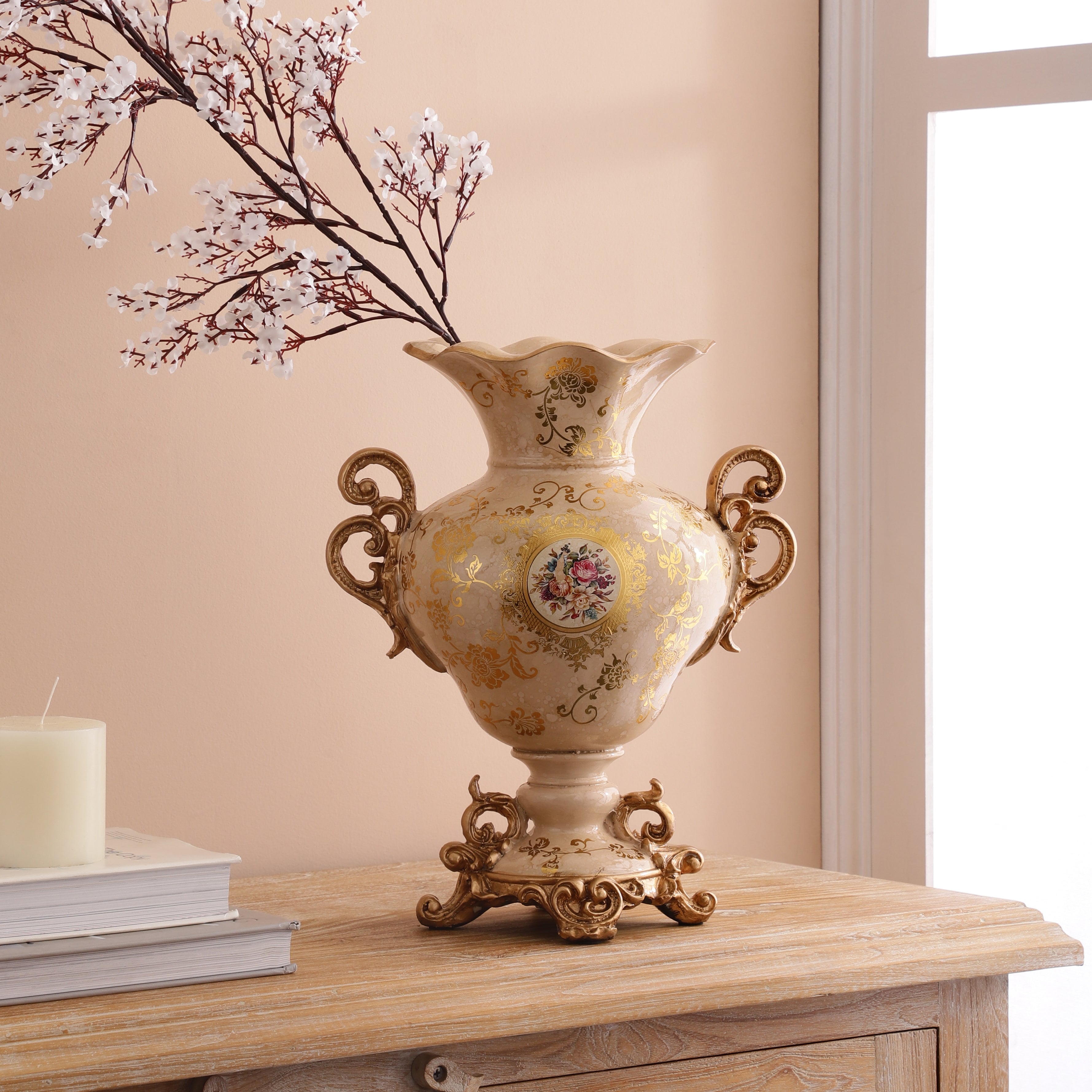 Regalia Gold and Cream Vase (Medium/Short)