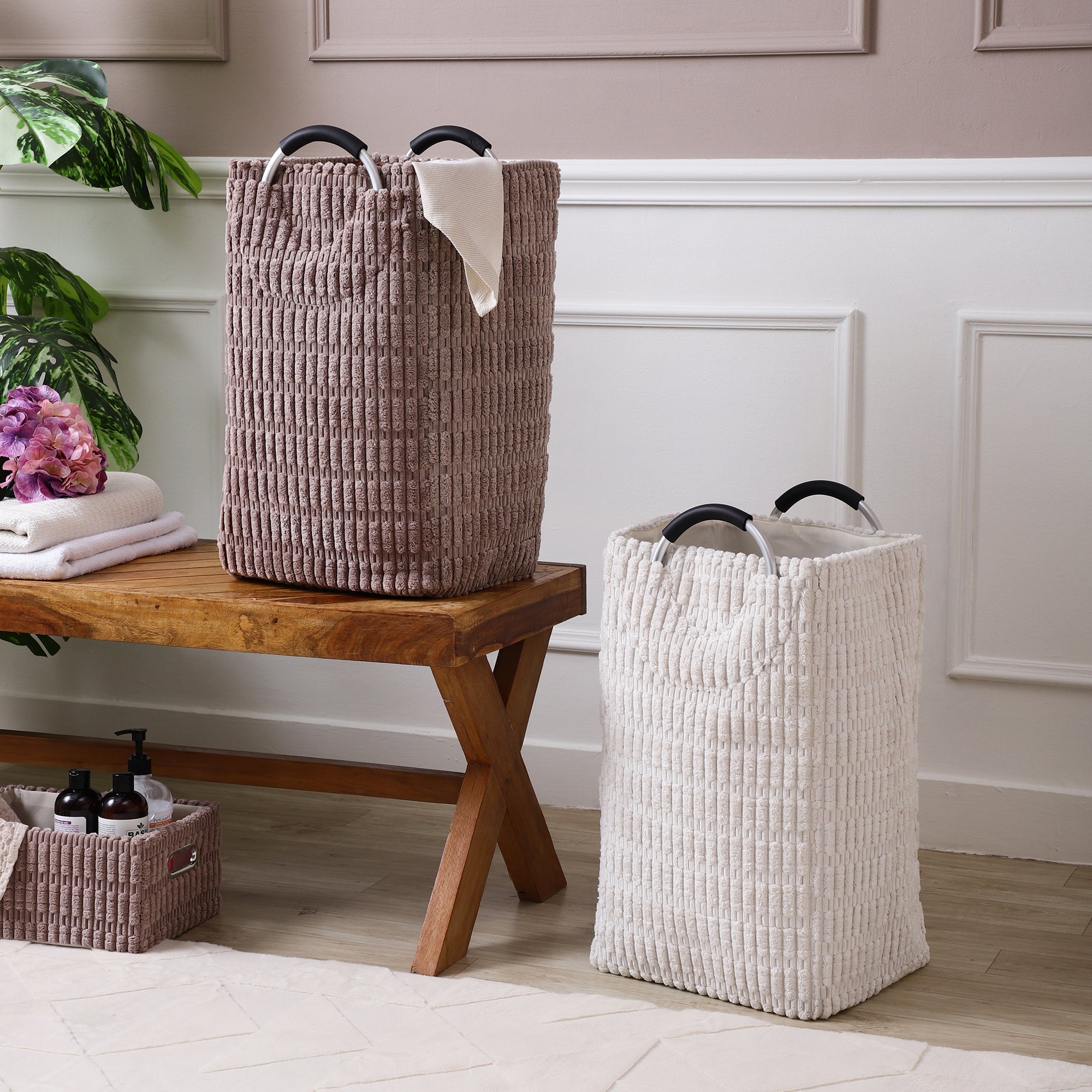 Arc Handle Laundry Tote (Single)