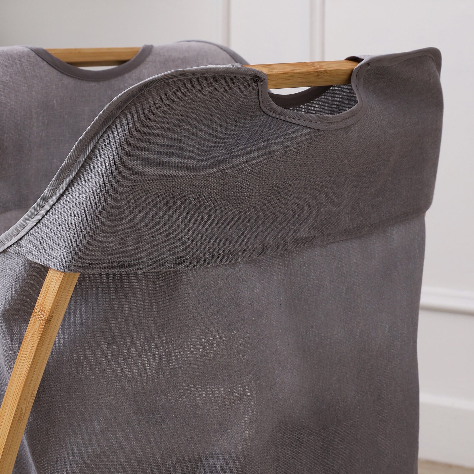 Easel Utility Laundry Hamper (Single)