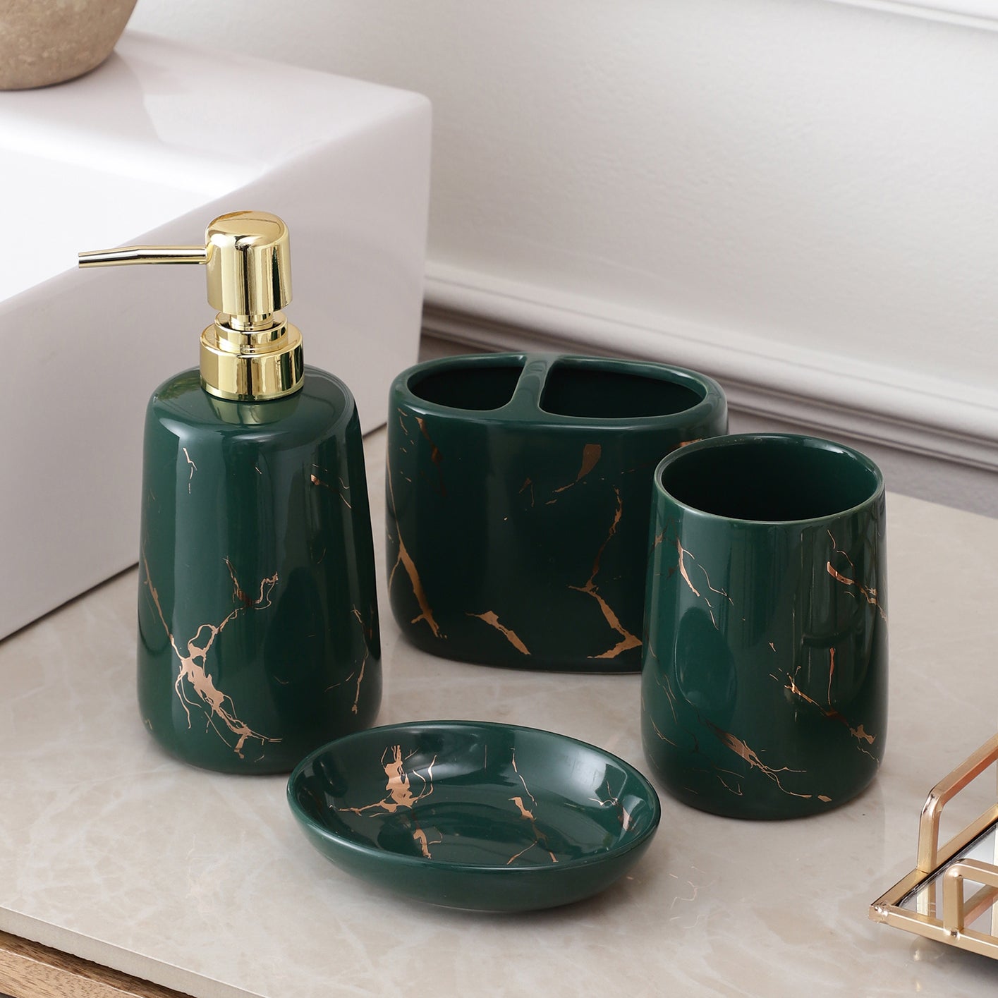 Green-Gold Marble Pattern 4 Piece Bath Set