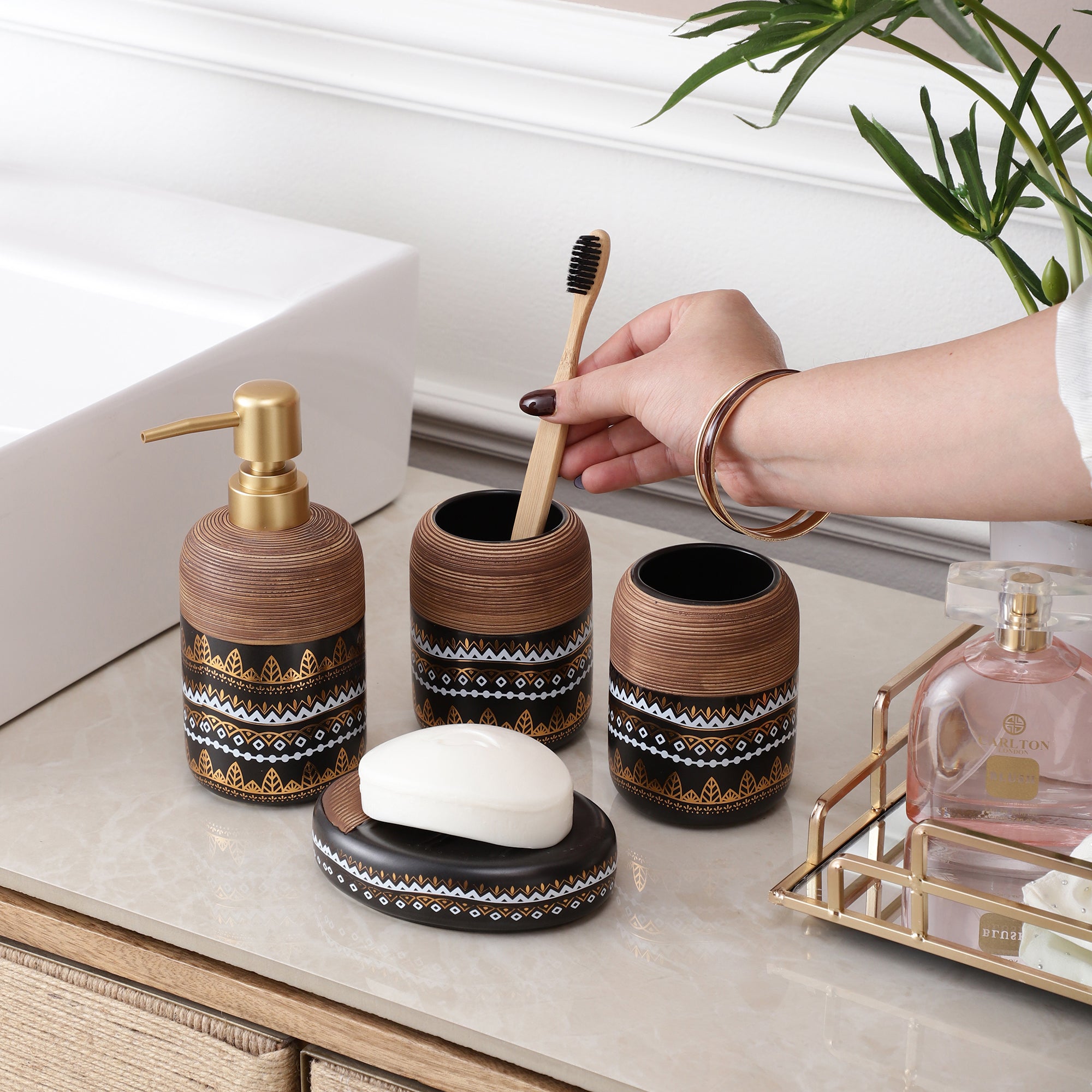 Earthy Aztec Pattern 4 Piece Bath Set (Black)