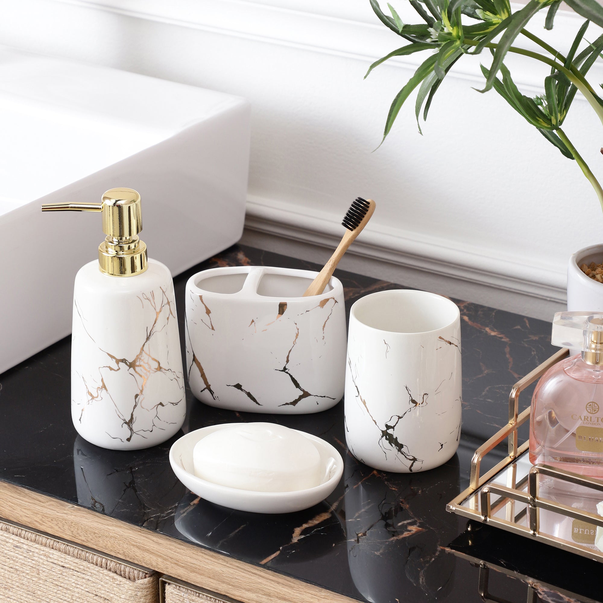 White-Gold Marble Pattern 4 Piece Bath Set