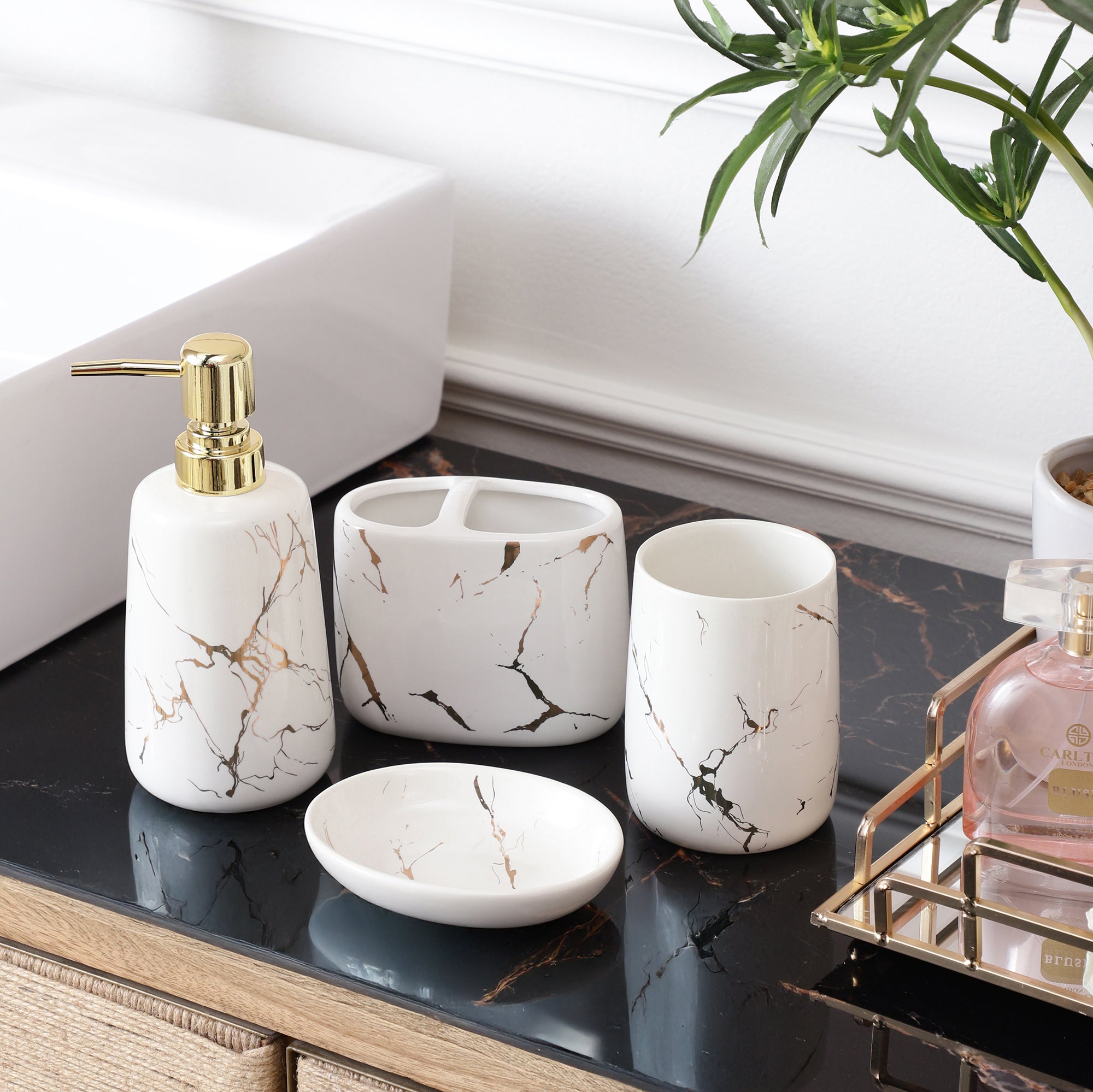 White-Gold Marble Pattern 4 Piece Bath Set
