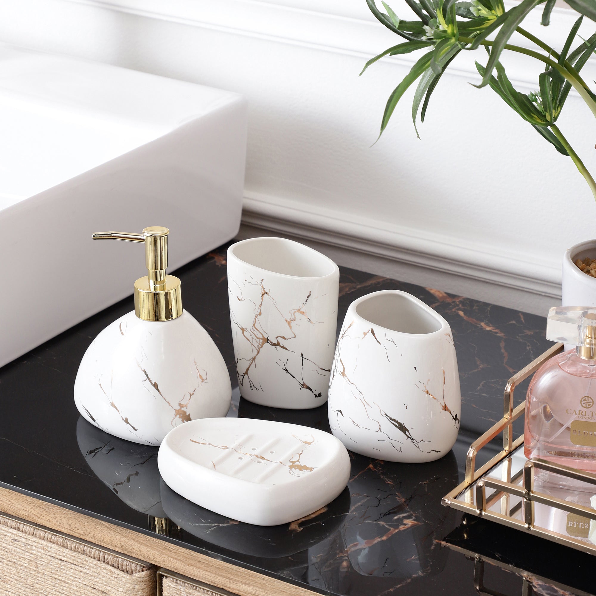 White-Gold Marble Pattern 4 piece Bath Set (Asymetrical)