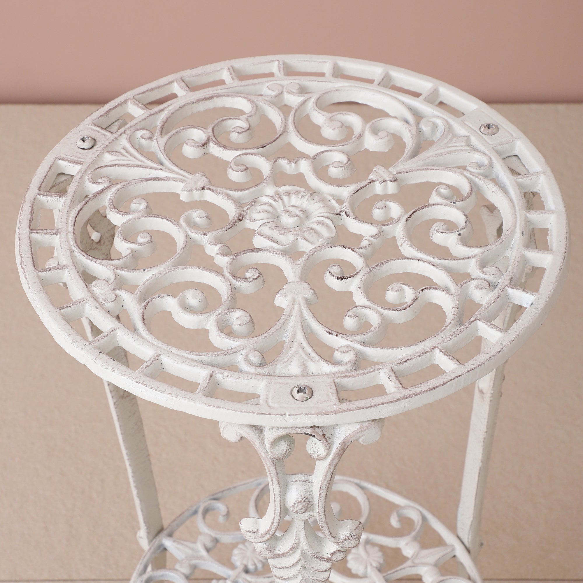 Meshed Floral Pattern Table (White)
