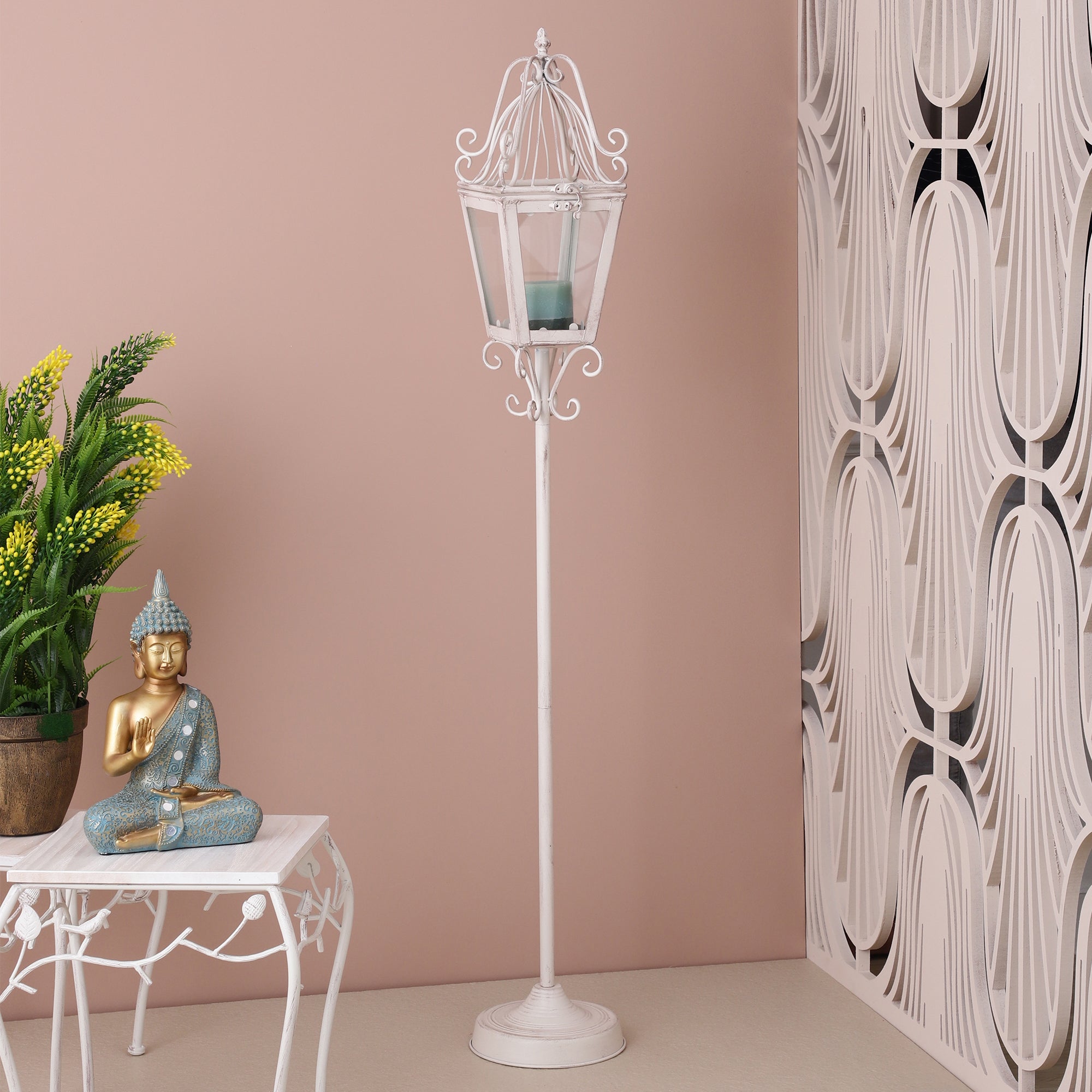 Victorian White Lamp Post