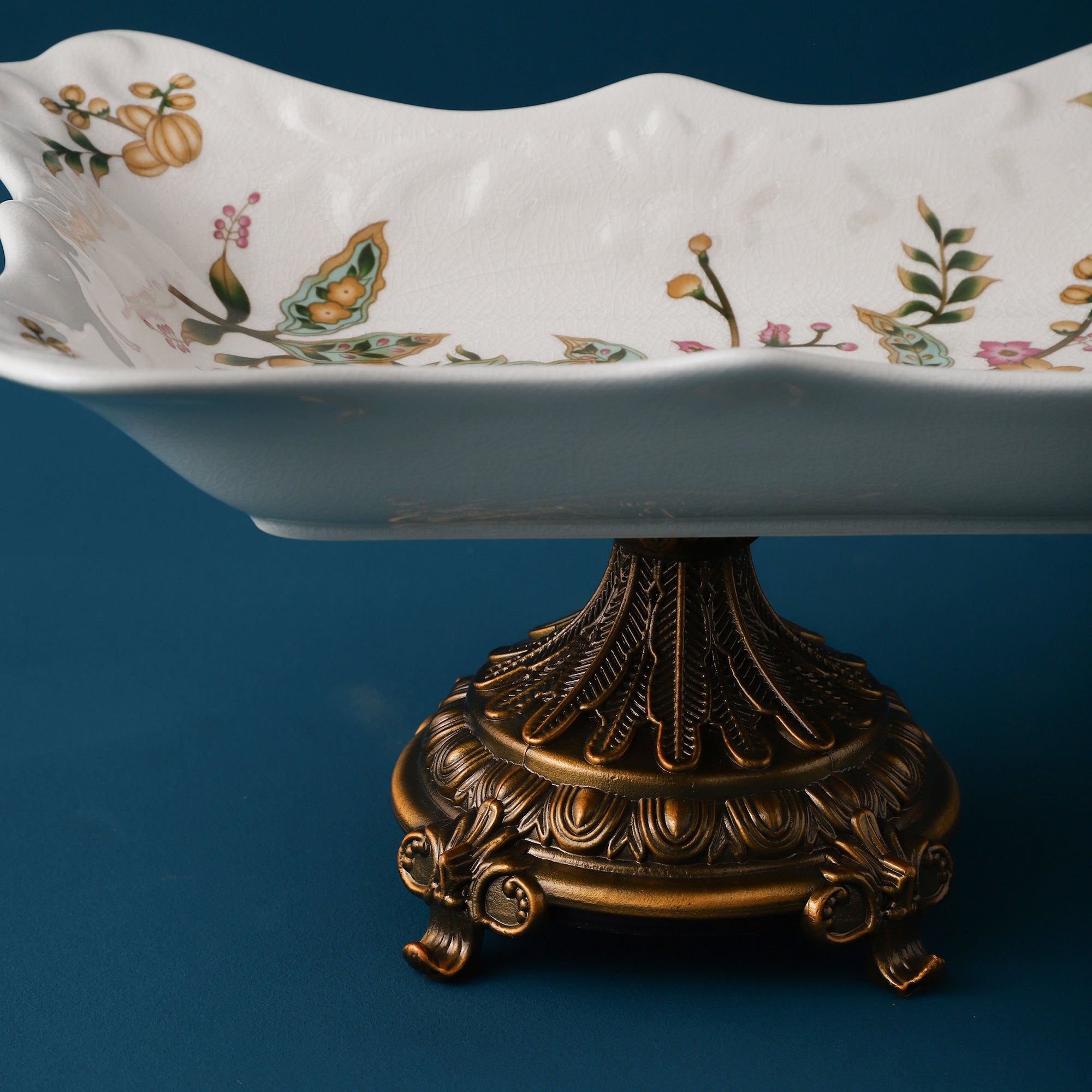 Yellow Regal Platter With Gold Base