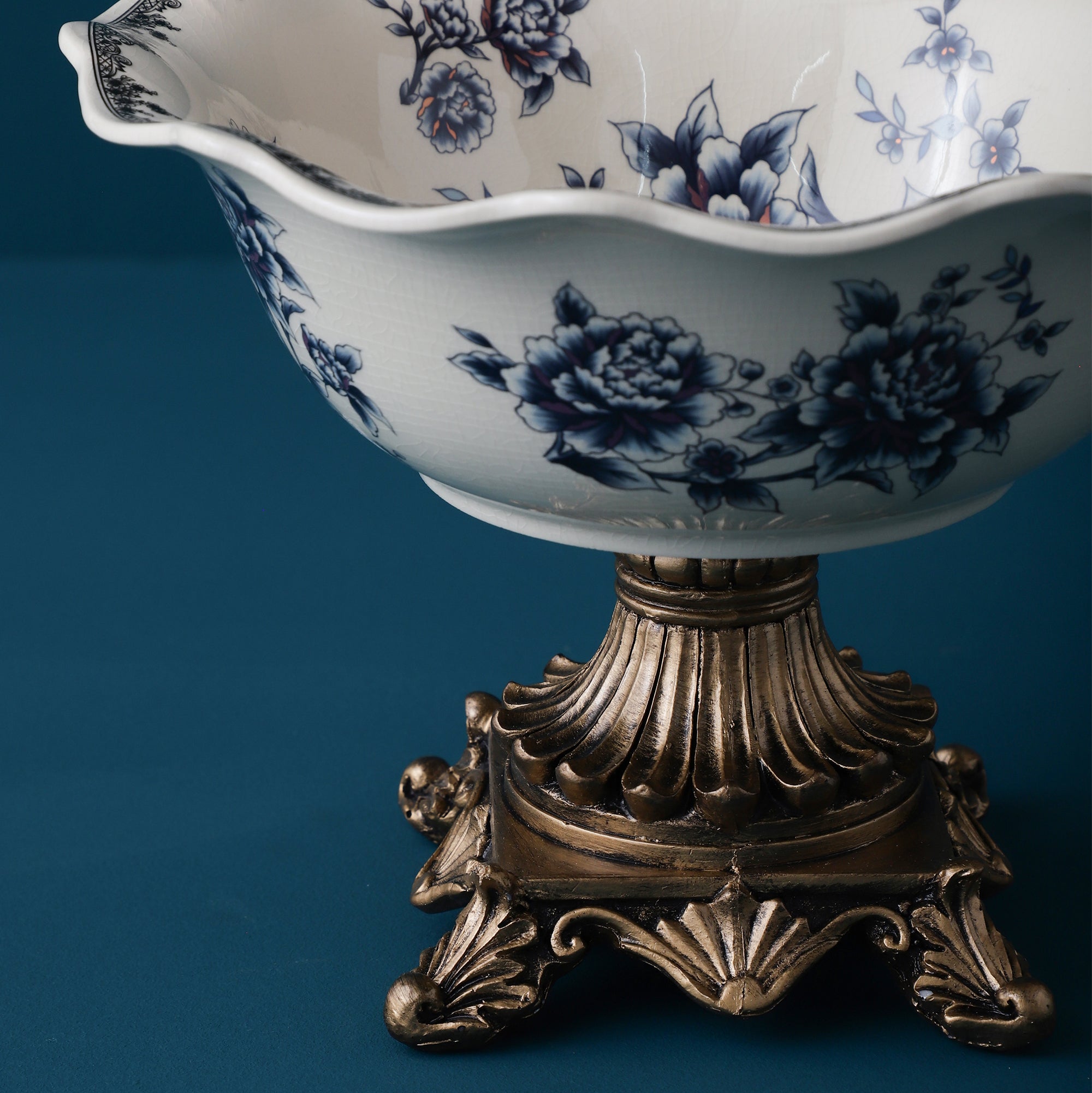 Blue Round Ceramic Bowl With Gold Base (Large)