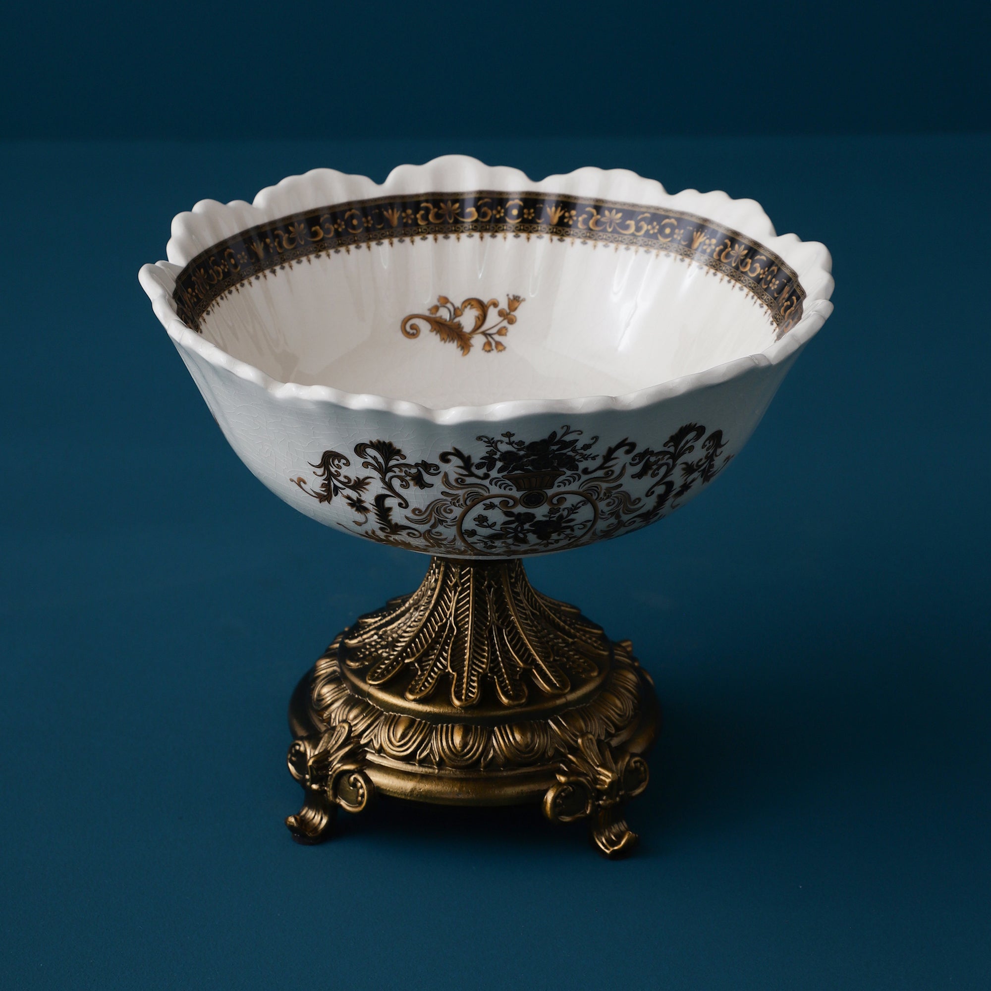 Grandiose Round Bowl With Gold Base