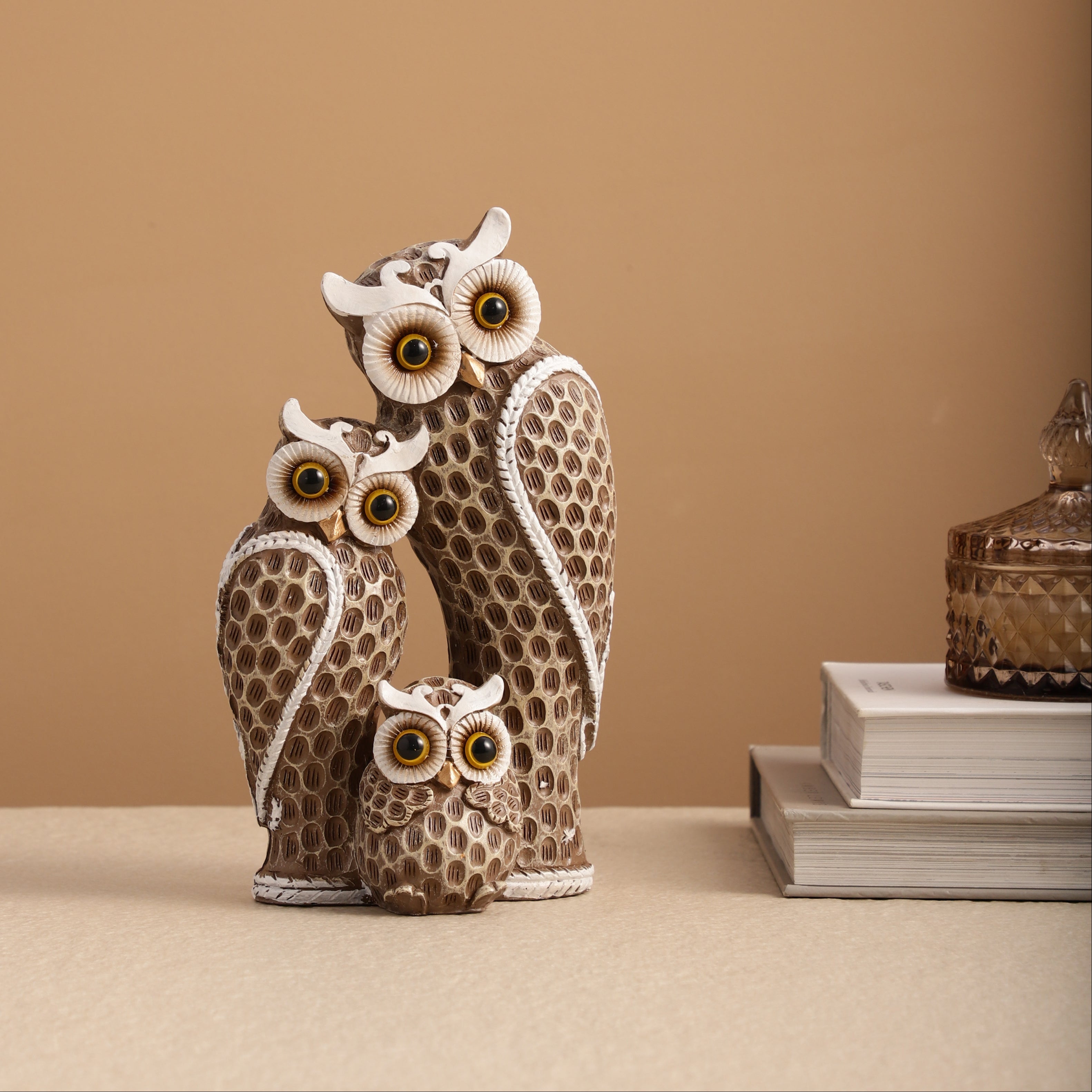 The Loving Owl Family Statue (Brown)